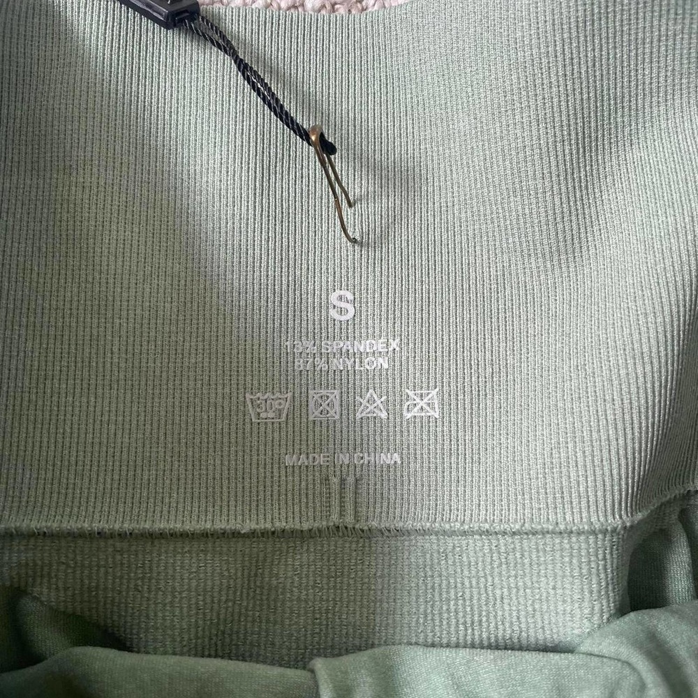 Nvgtn NWT Sage Green Seamless Pro Workout Shorts - Picture 5 of 5